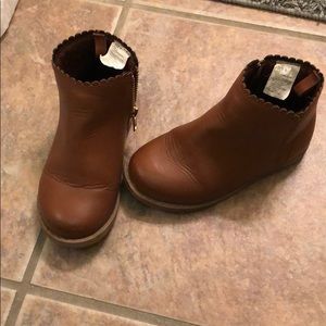 Gymboree little girl booties